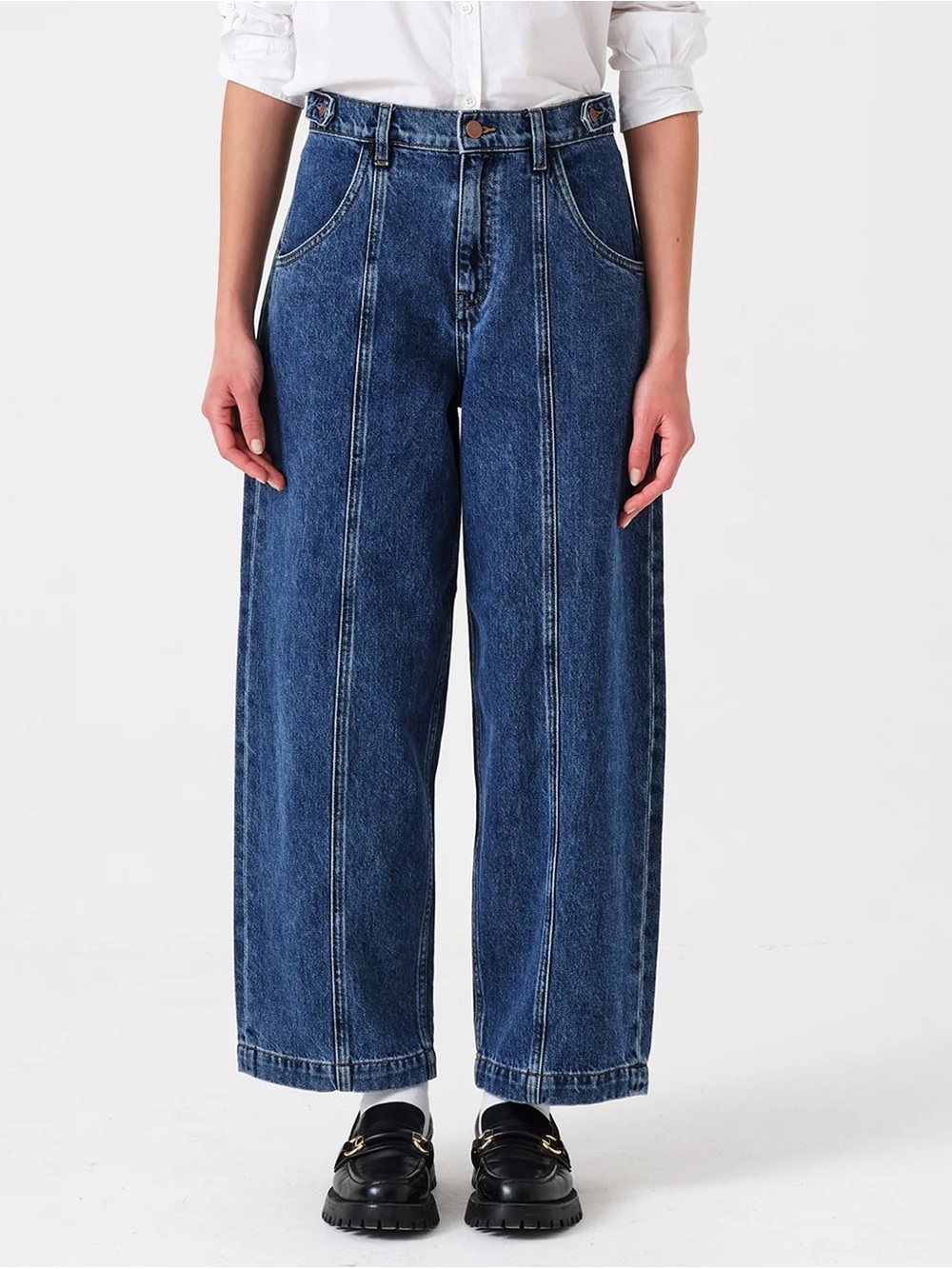 Seventy + mochi Anthropologie cami wide leg barrel leg blue denim jeans size 25
